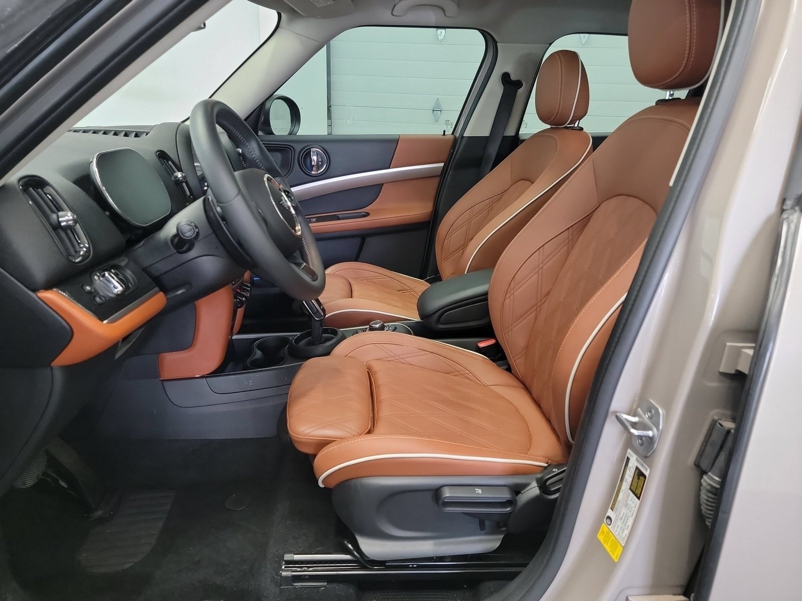 Used 2023 MINI Cooper Countryman S w/ Signature Upholstery Package FWD image 12