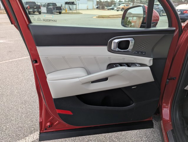 Used 2023 Kia Sorento SX Prestige image 20