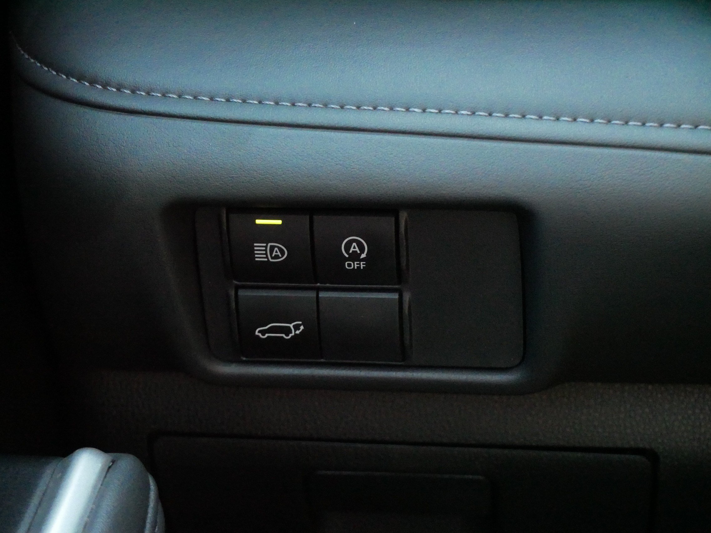 Used 2025 Toyota Highlander XLE AWD/4WD image 27