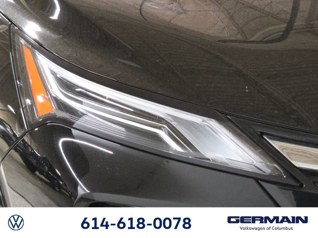 Used 2024 Nissan Rogue Platinum image 18