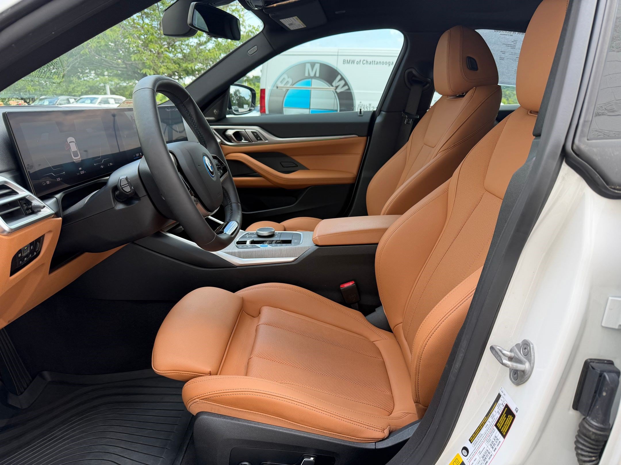 Certified 2025 BMW i4 eDrive40 w/ Premium Package RWD image 5