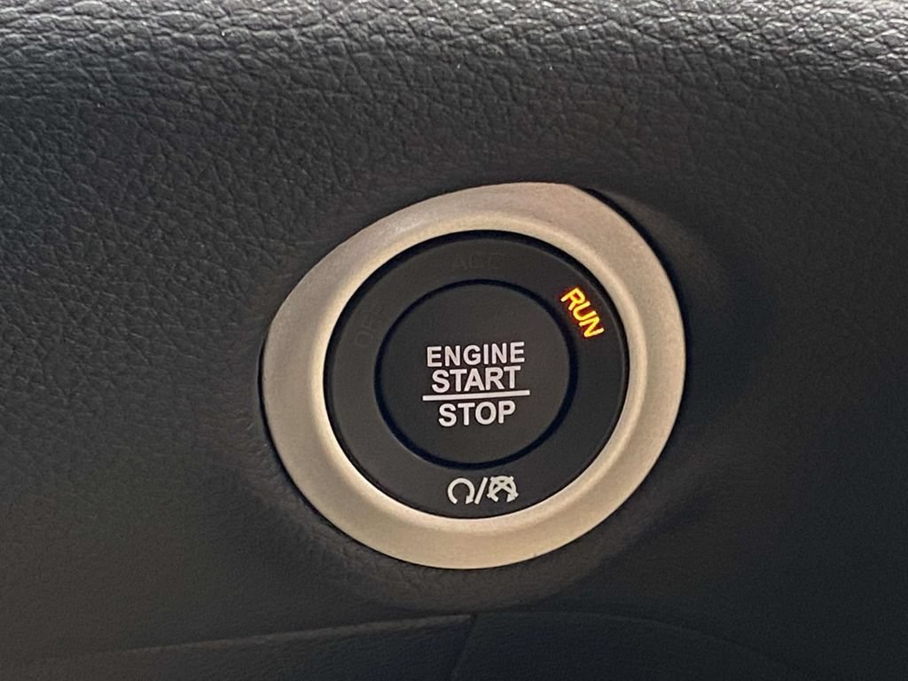 New 2026 Chrysler Pacifica Select FWD image 52