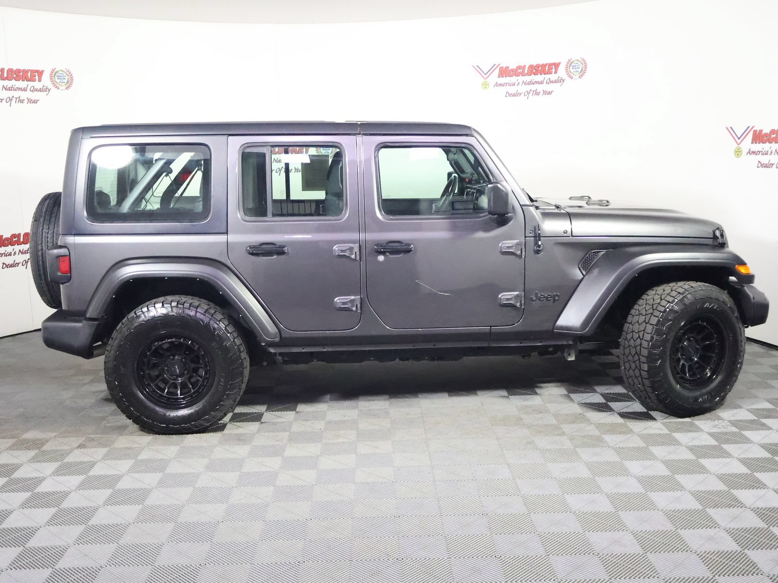 Used 2022 Jeep Wrangler Unlimited Sport AWD/4WD image 3