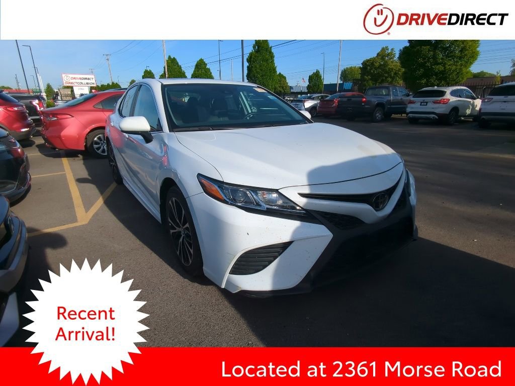 Used 2019 Toyota Camry SE FWD image 1