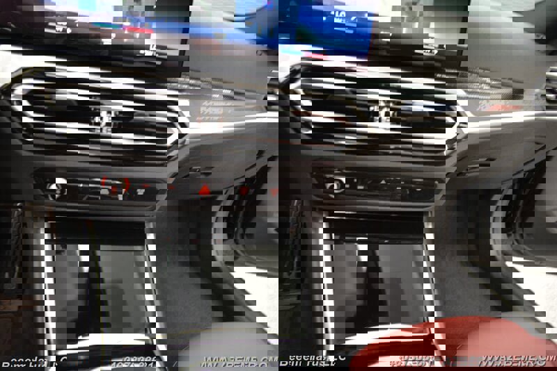 Used 2023 BMW 230i w/ M Sport Package image 30