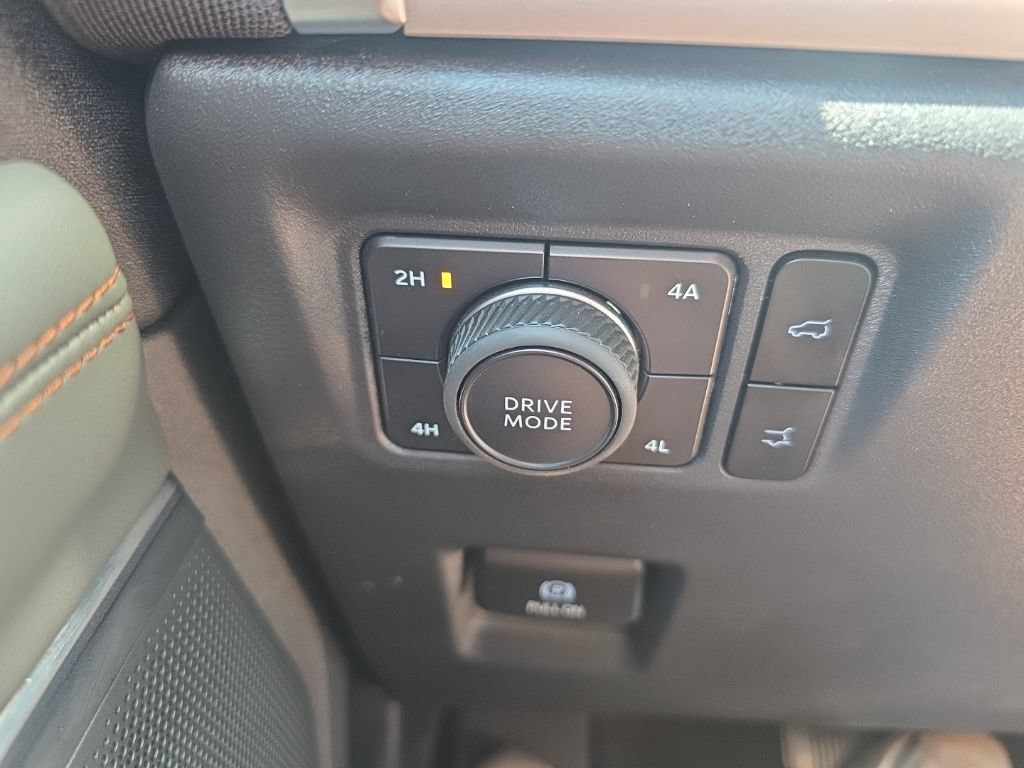 Used 2025 Ford Expedition Max Active AWD/4WD image 22