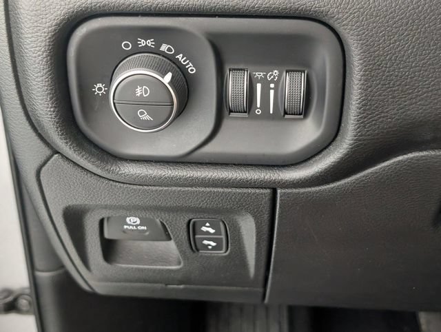 Used 2025 RAM 1500 Big Horn AWD/4WD image 14