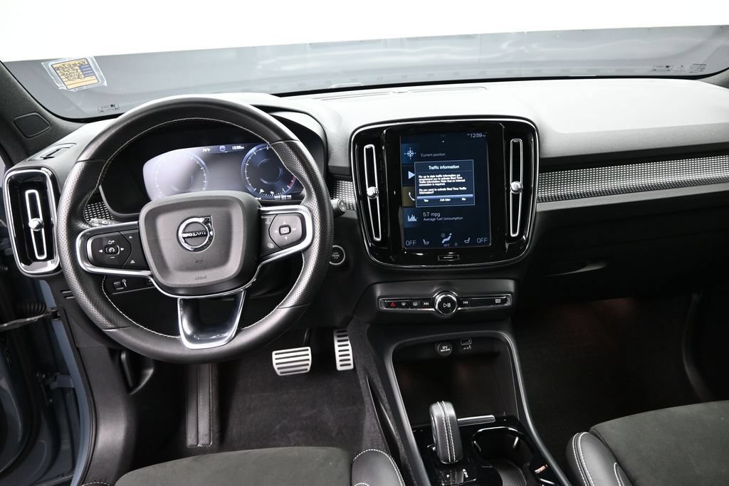 Used 2021 Volvo XC40 T5 R-Design w/ Protection Package Premier AWD/4WD image 13