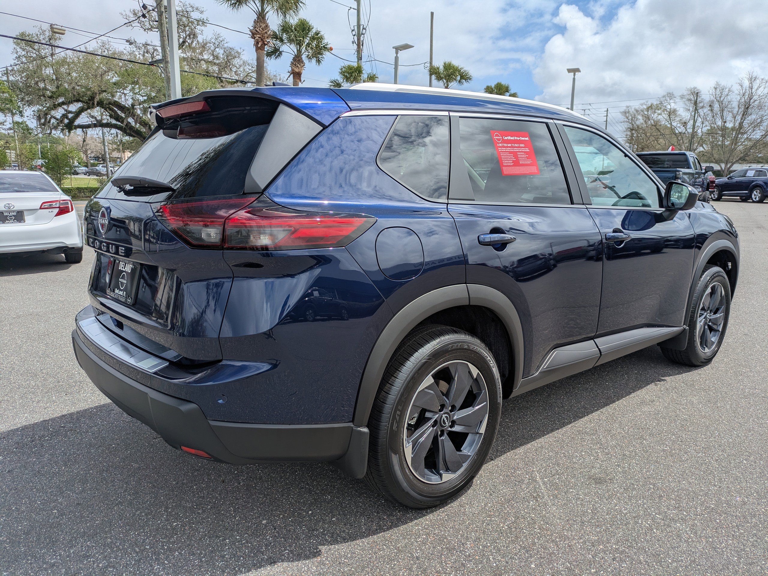 Certified 2026 Nissan Rogue SV w/ SV Premium Package FWD image 4