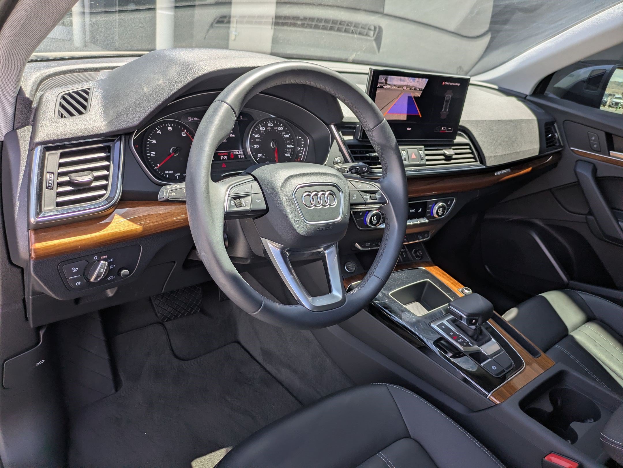 Used 2023 Audi Q5 2.0T Premium w/ Convenience Package AWD/4WD image 11