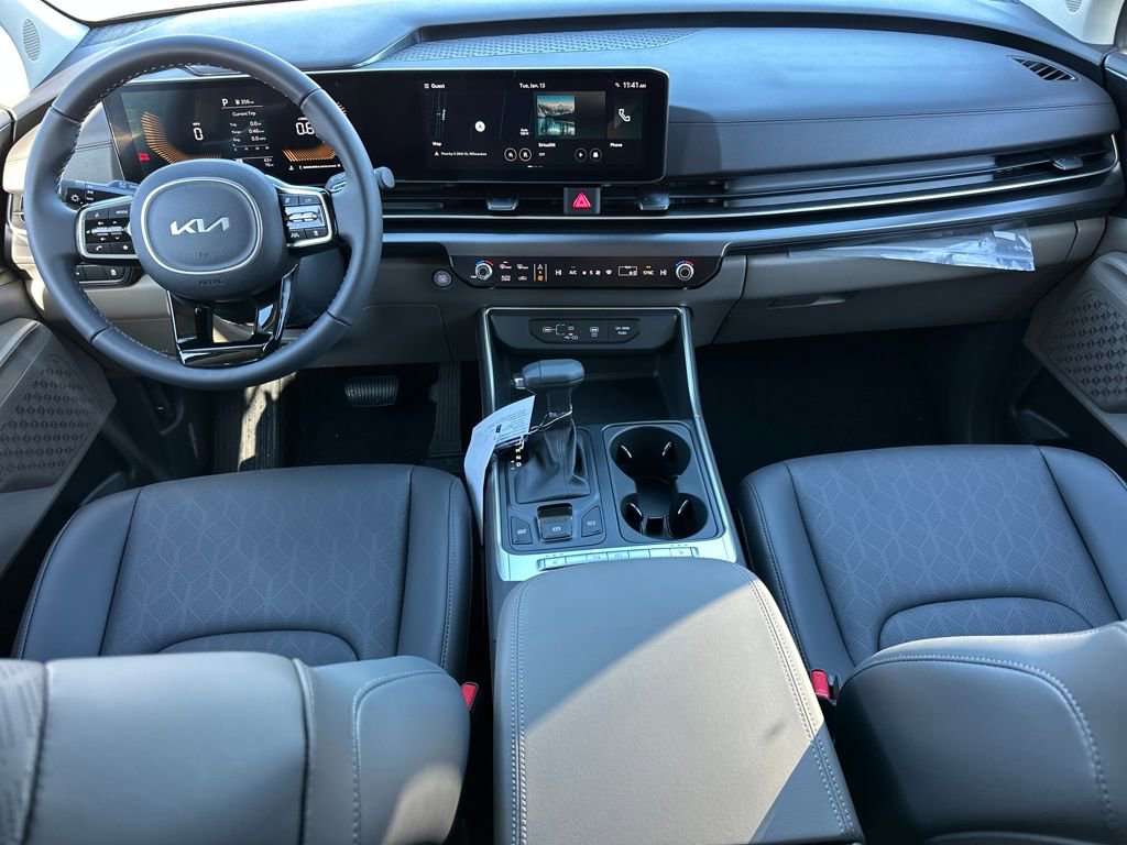 New 2026 Kia Carnival FWD image 19