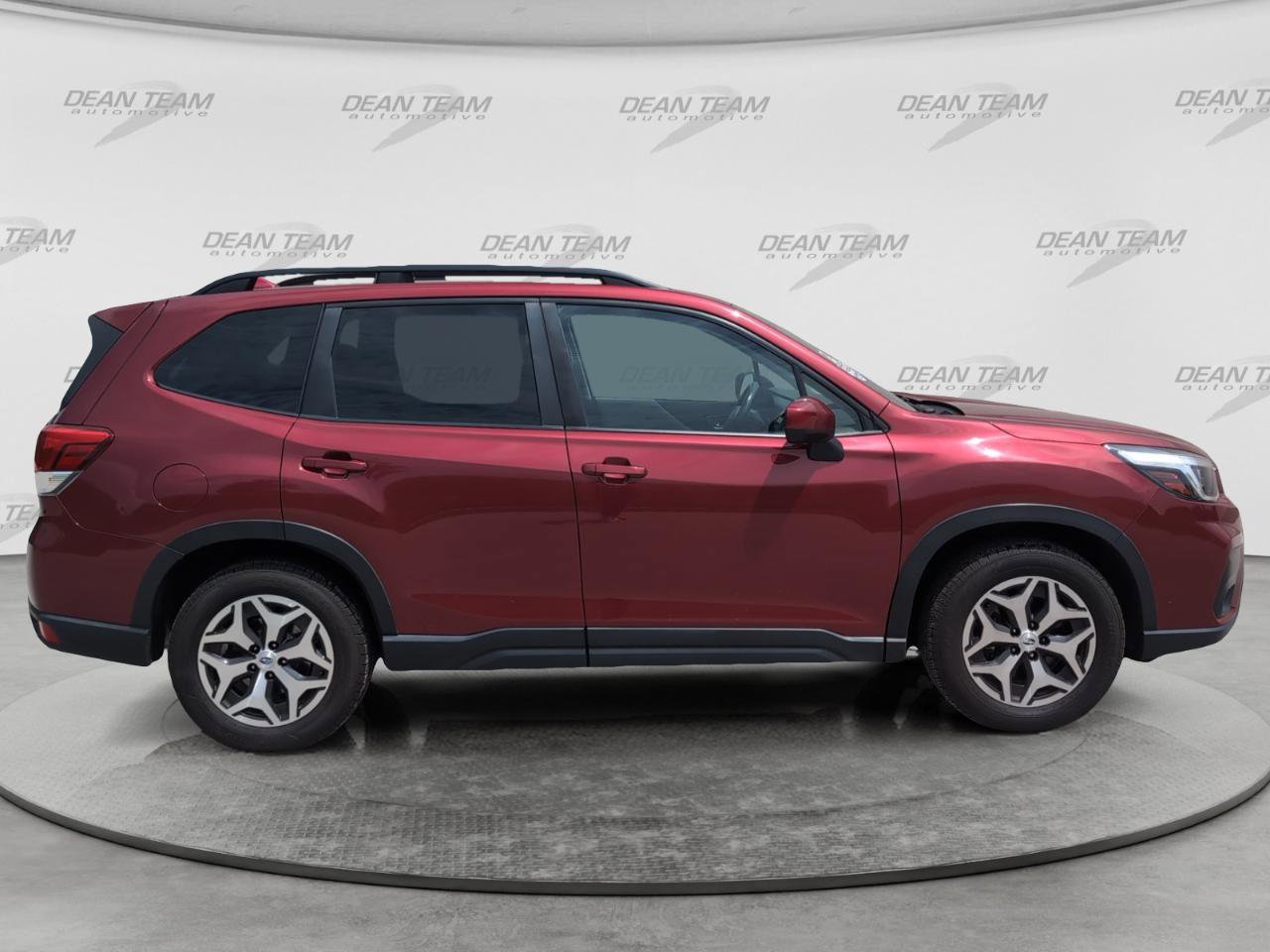 Used 2019 Subaru Forester Premium w/ All-Weather Package AWD/4WD image 8