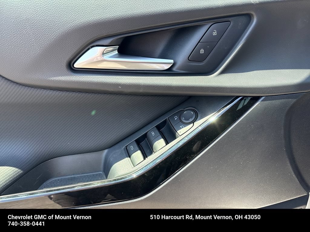 New 2026 Chevrolet Equinox LT w/ Convenience Package II FWD image 15
