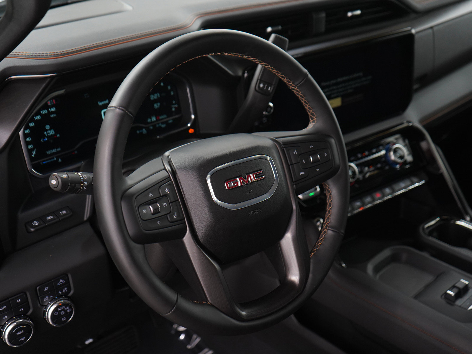 Used 2024 GMC Sierra 3500 AT4 w/ AT4 Premium Plus Package AWD/4WD image 19
