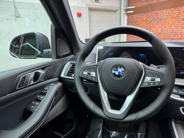 Used 2026 BMW X5 xDrive40i w/ Premium Package AWD/4WD image 13