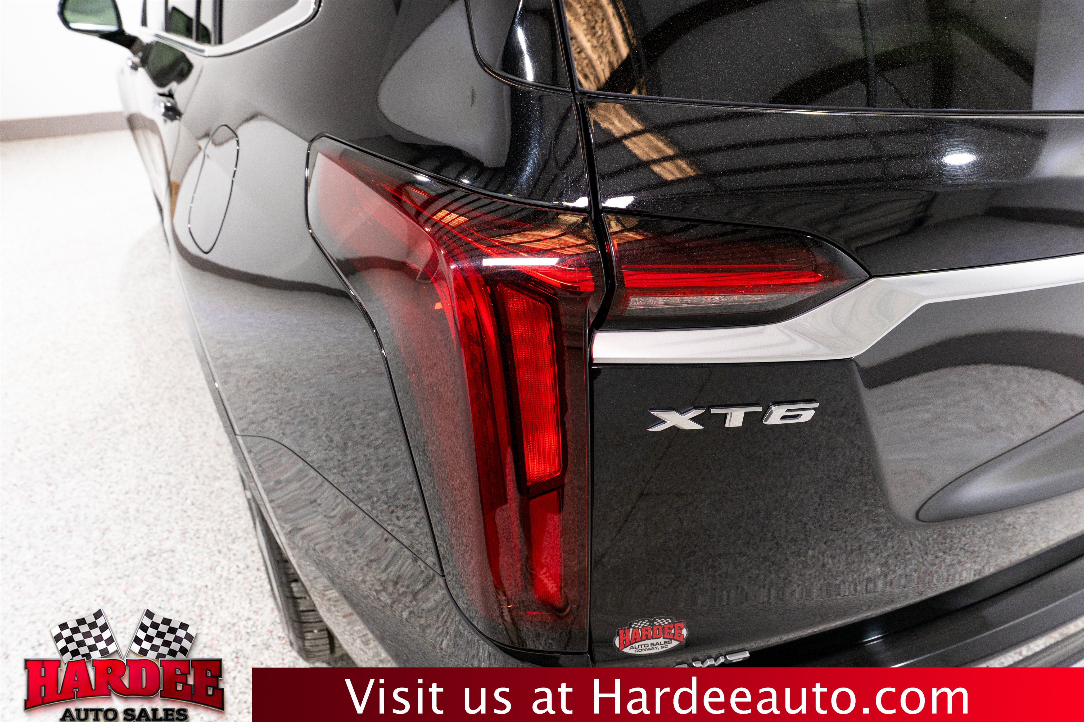 Used 2020 Cadillac XT6 Premium Luxury w/ LPO, Floor Liner Package AWD/4WD image 9