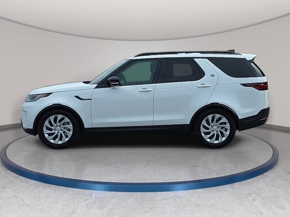 Certified 2025 Land Rover Discovery S AWD/4WD image 8