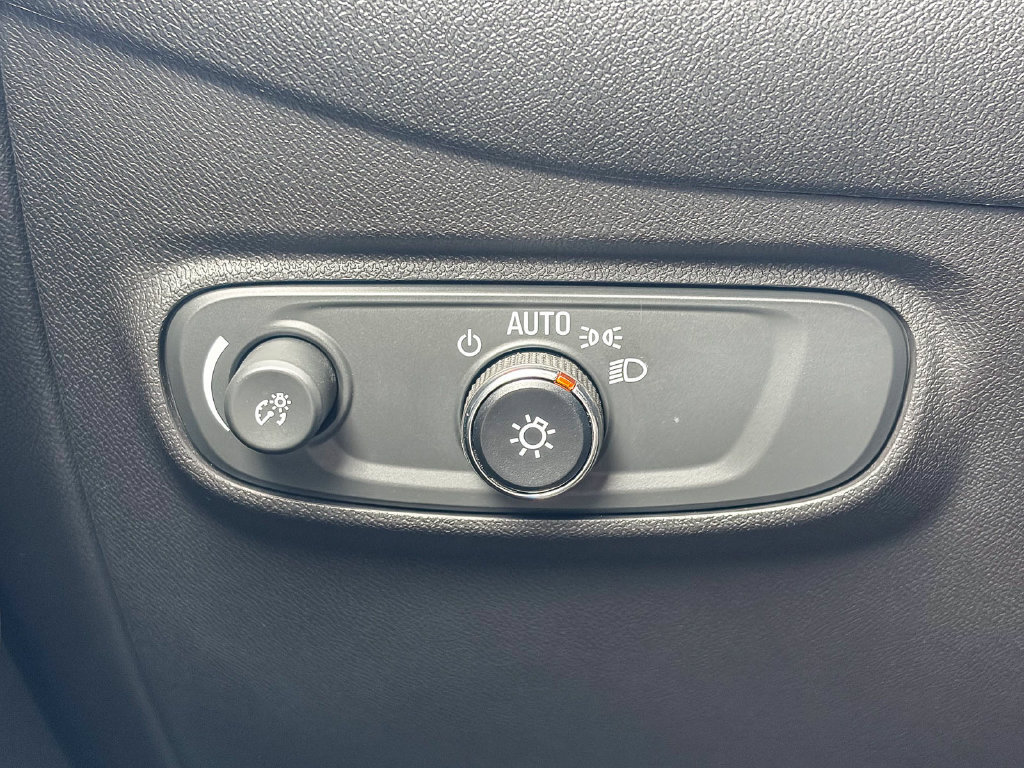 Used 2024 Chevrolet Equinox LT AWD/4WD image 44