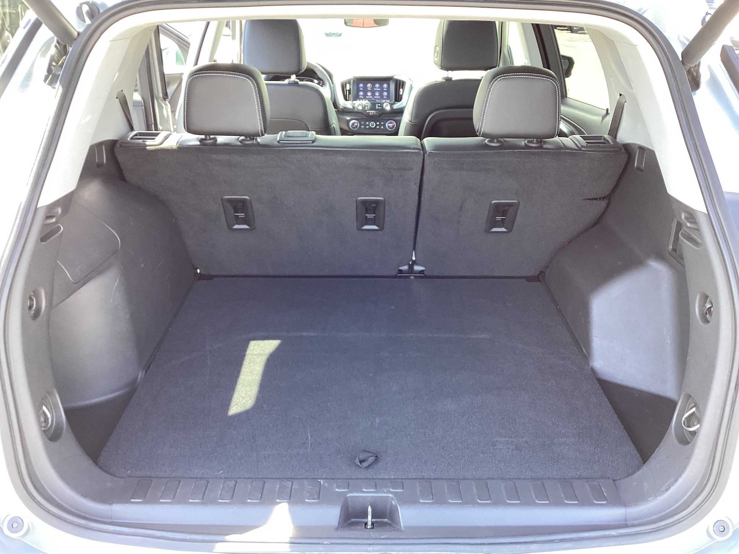 Used 2024 GMC Terrain SLT w/ LPO, Floor Liner Package AWD/4WD image 12