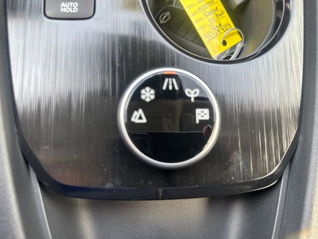 New 2026 Nissan Rogue SV image 25