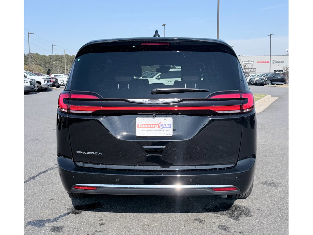 New 2026 Chrysler Pacifica Select image 7