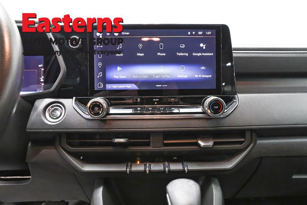 Used 2023 Chevrolet Colorado W/T image 12