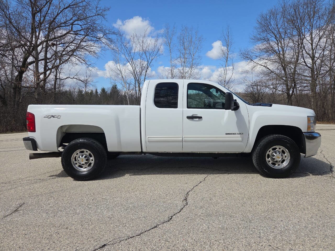 Used 2009 Chevrolet Silverado 2500 LT w/ Exterior Plus Package image 7