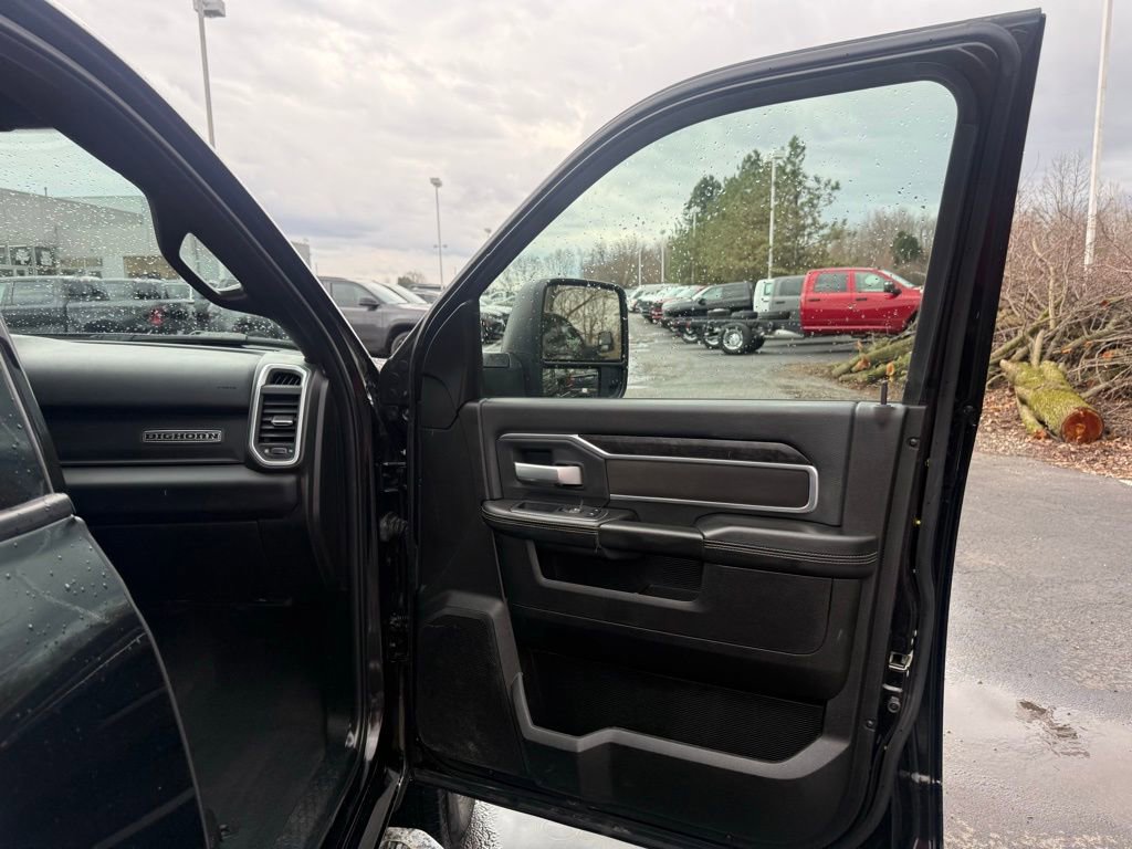 Used 2024 RAM 2500 Big Horn image 17
