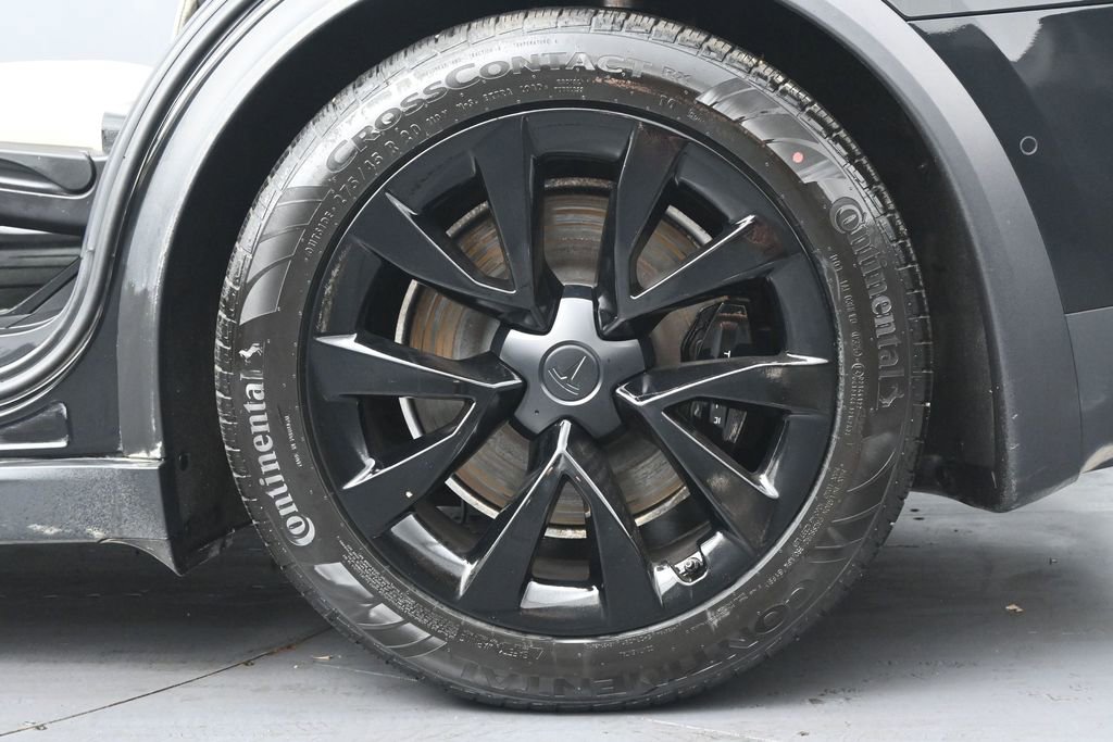 Used 2022 Tesla Model X image 31