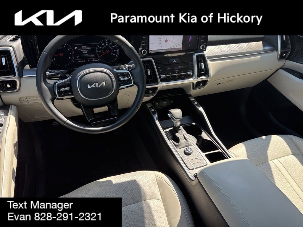 Used 2022 Kia Sorento S image 19