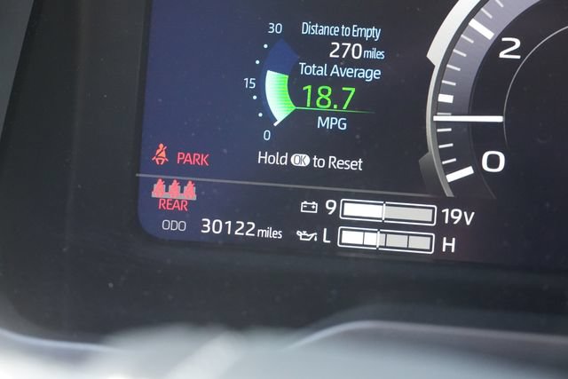 Used 2025 Toyota Tundra Limited AWD/4WD image 30