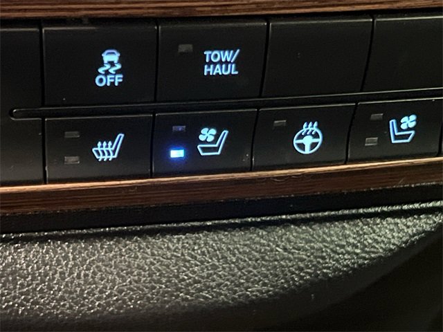 Used 2016 RAM 1500 Laramie image 26