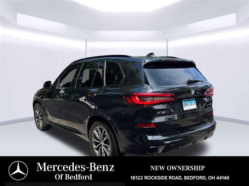 Used 2023 BMW X5 xDrive40i w/ M Sport Package AWD/4WD image 4