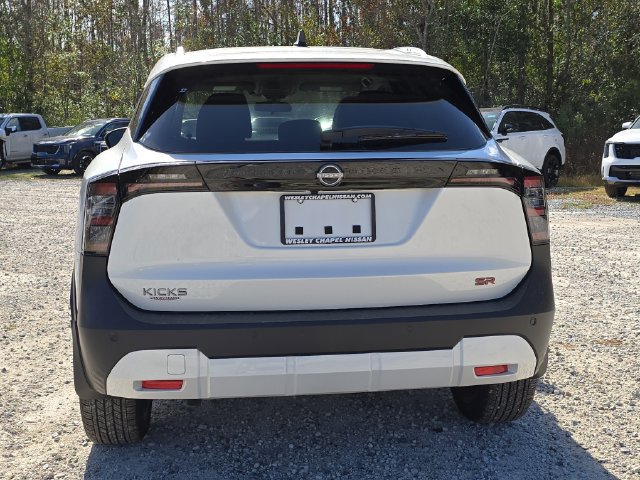New 2026 Nissan Kicks SR FWD image 7