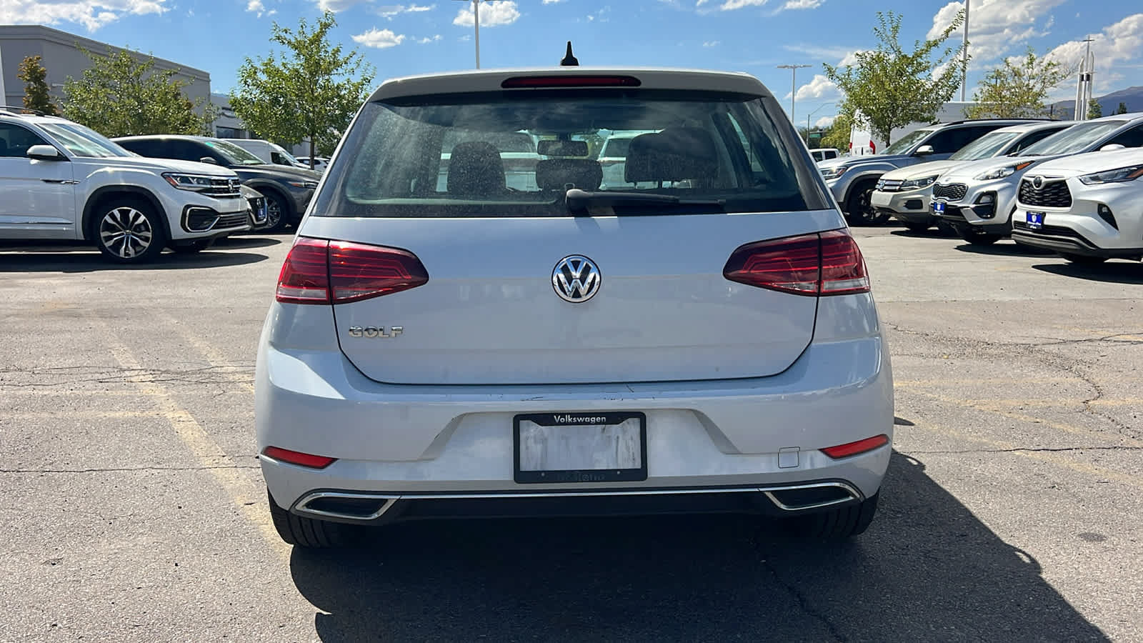 Used 2021 Volkswagen Golf 4-Door FWD image 6
