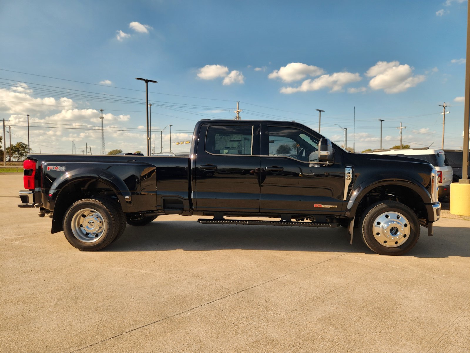 New 2027 Ford F450 Lariat w/ Lariat Premium Package AWD/4WD image 7