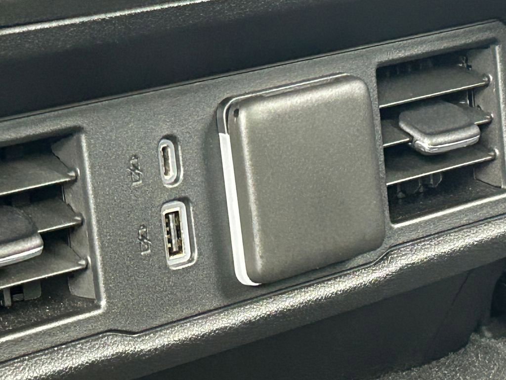 Used 2023 Chevrolet Silverado 1500 RST RWD image 34