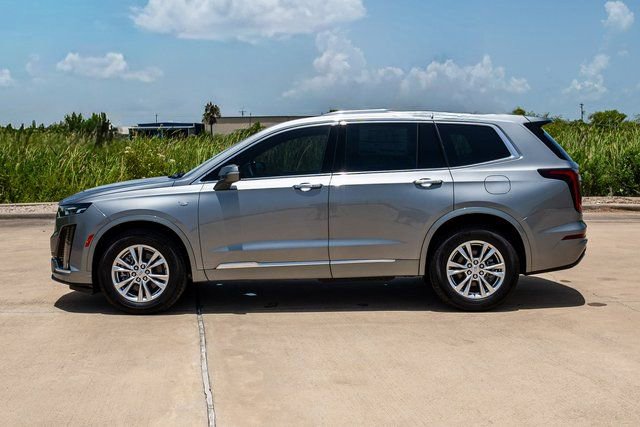 New 2025 Cadillac XT6 Luxury image 8