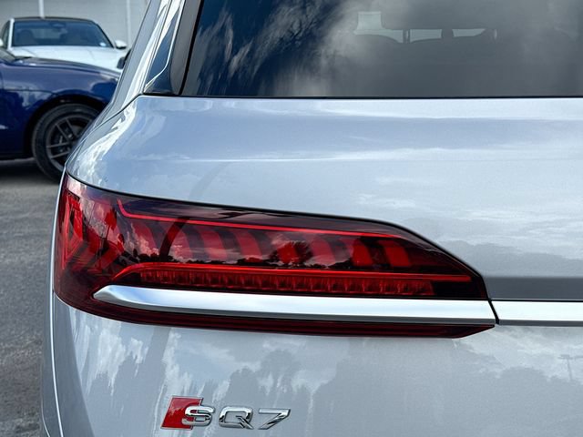 Used 2021 Audi SQ7 Prestige AWD/4WD image 10