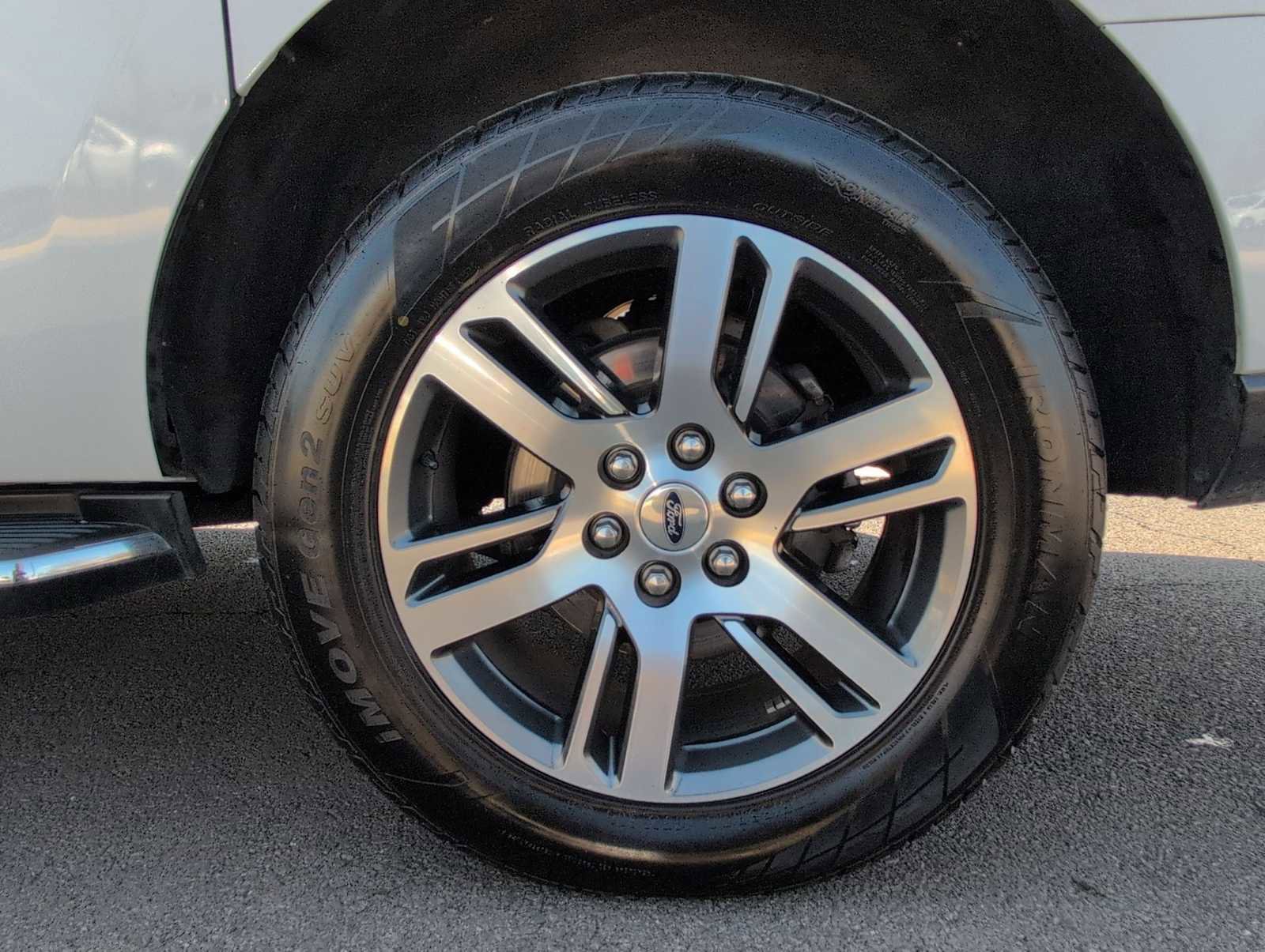 Used 2023 Ford Expedition Max Limited image 14