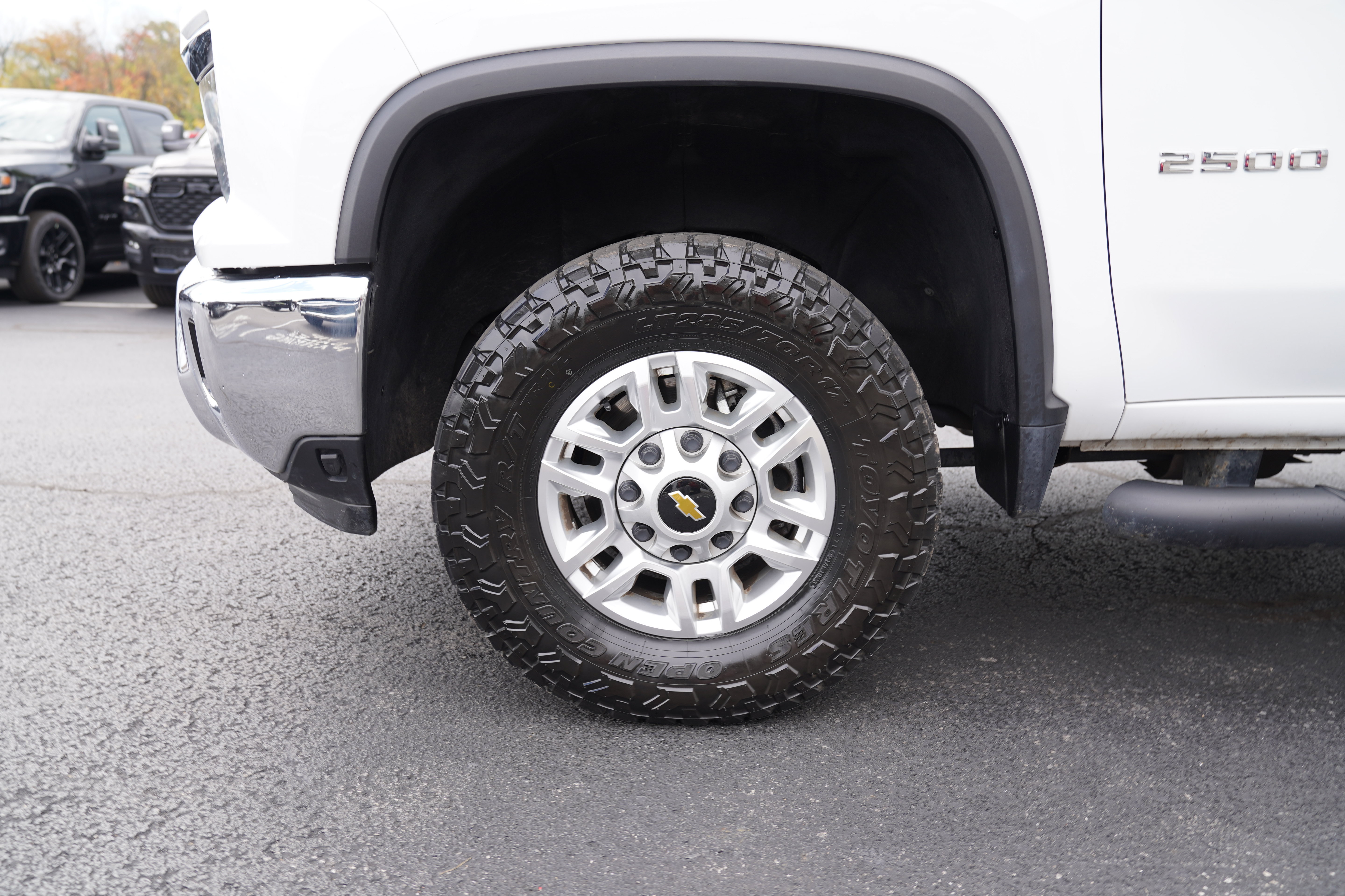 Used 2024 Chevrolet Silverado 2500 LT w/ Convenience Package AWD/4WD image 14