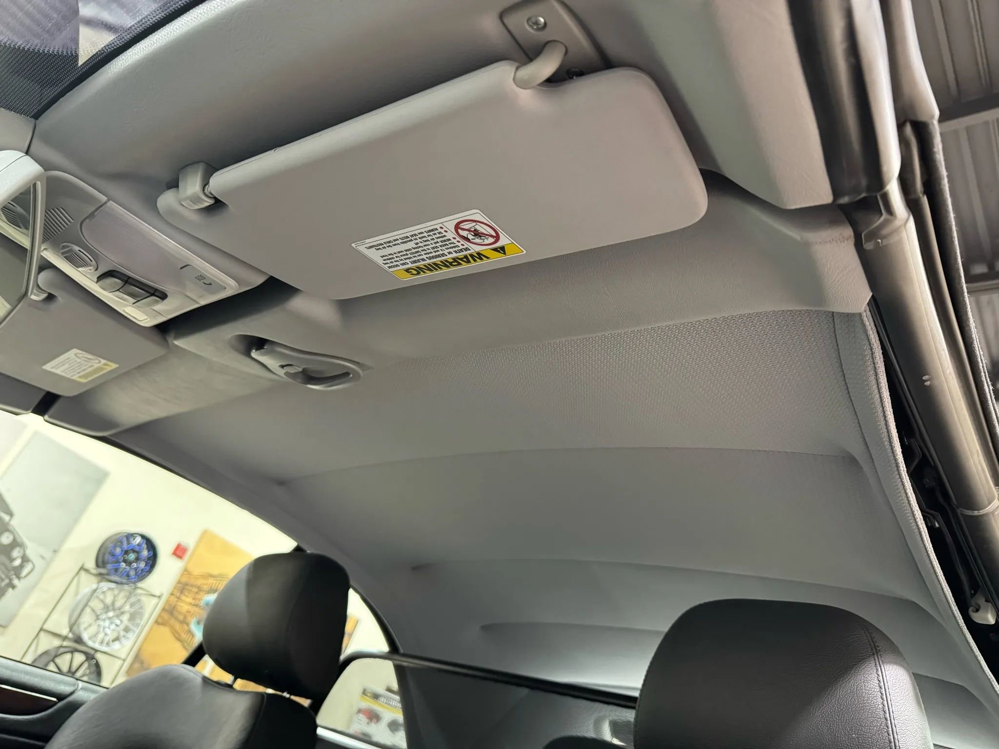 Used 2002 Mercedes-Benz CLK 320 Cabriolet image 25