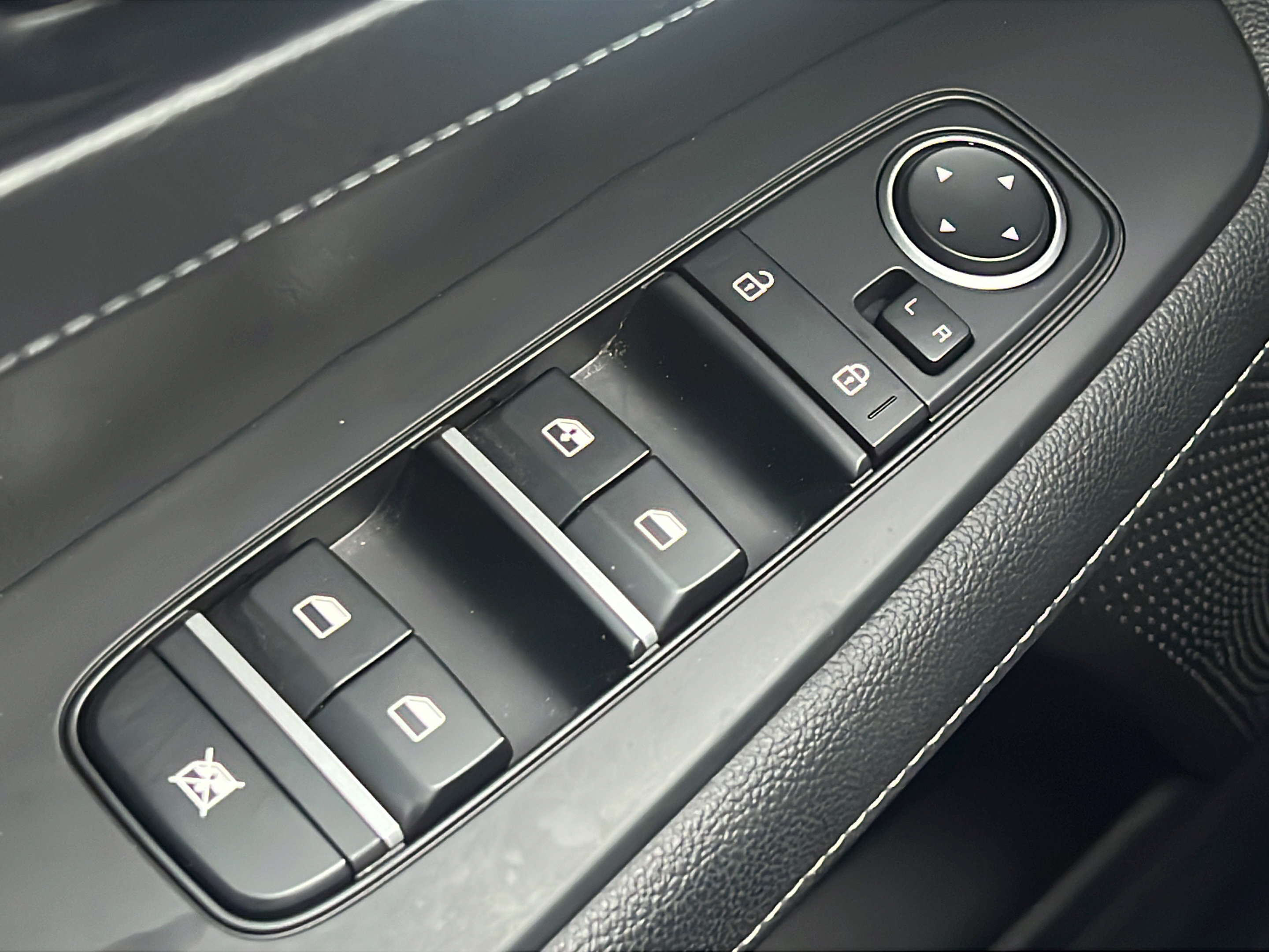 Certified 2023 Kia Forte GT-Line w/ GT-Line Premium Package FWD image 18