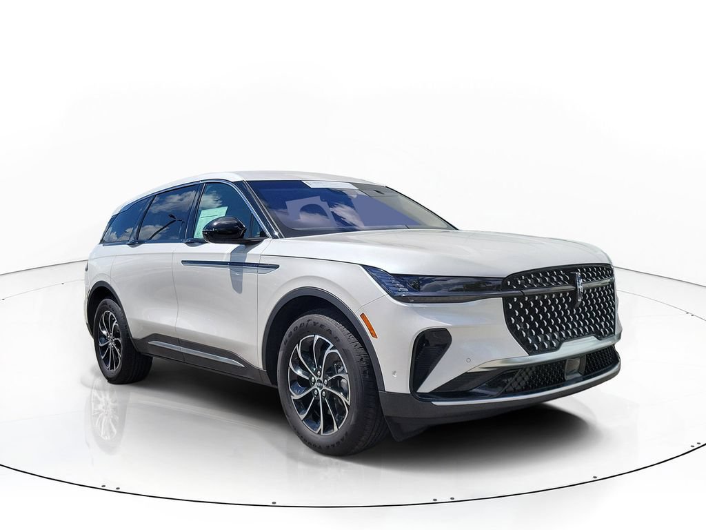 Certified 2024 Lincoln Nautilus Premier AWD/4WD image 2