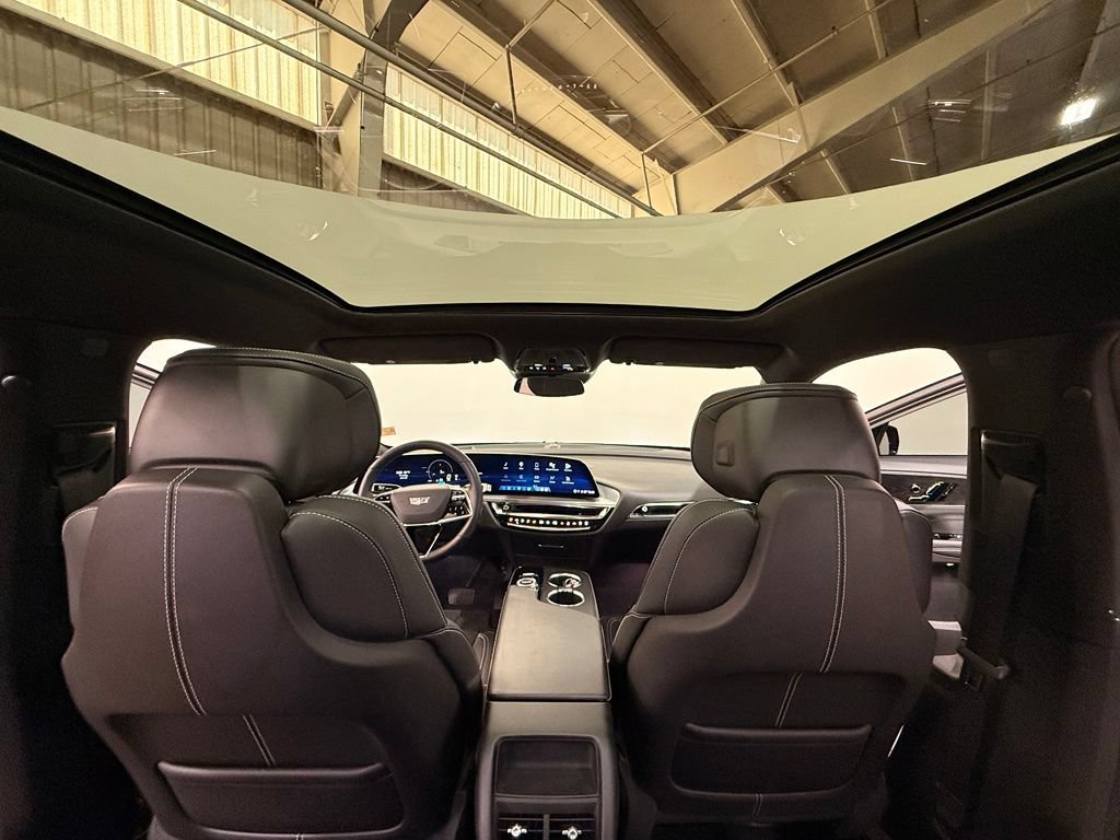 Used 2024 Cadillac Lyriq Sport RWD image 19