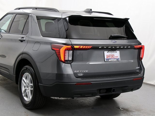 New 2026 Ford Explorer Active image 7
