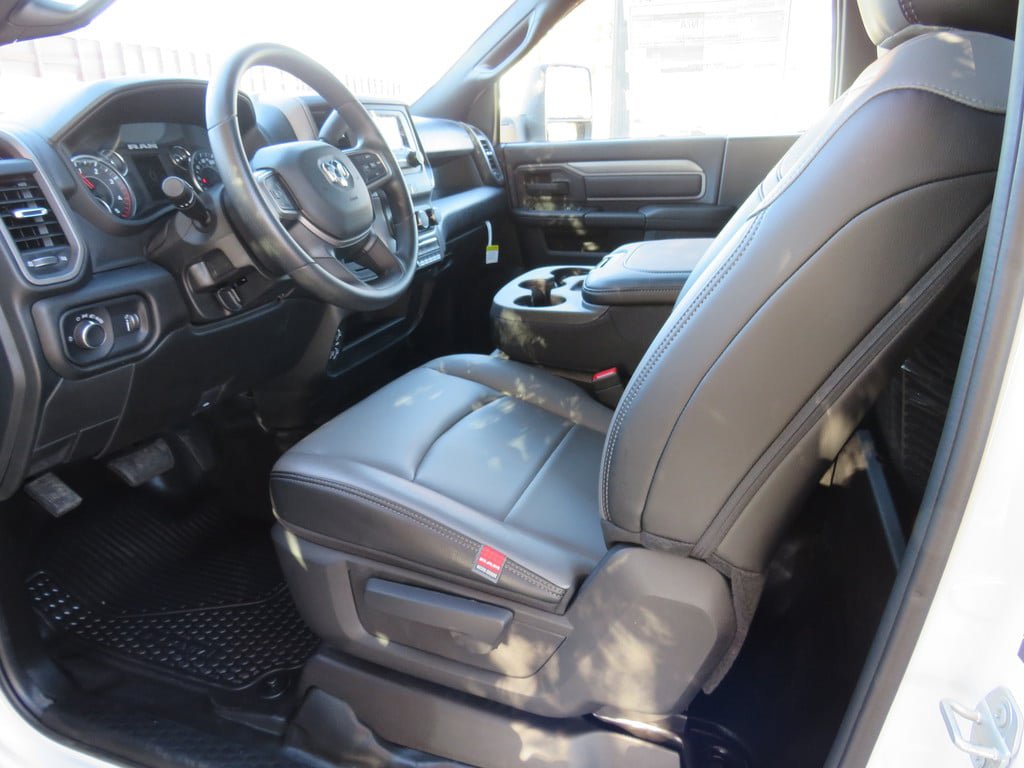 New 2023 RAM 4500 Tradesman RWD image 14