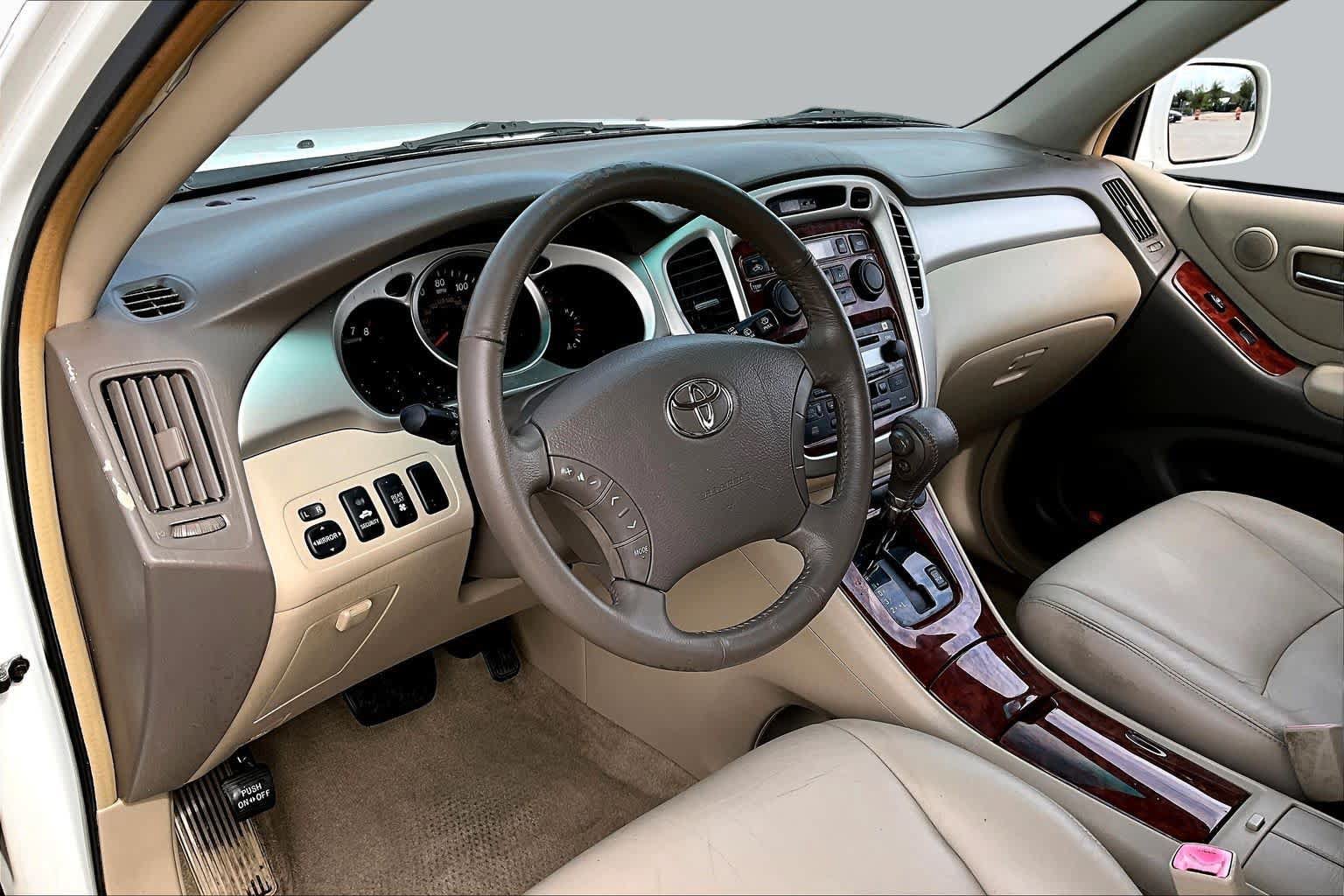 Used 2004 Toyota Highlander Limited FWD image 17