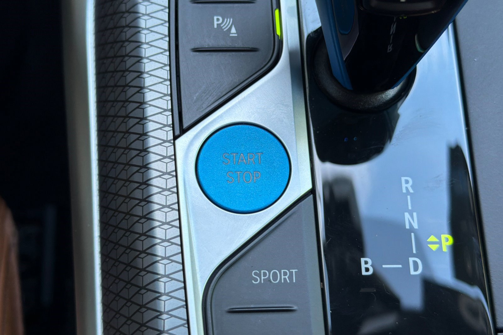 Certified 2023 BMW i4 M50 w/ Premium Package image 28