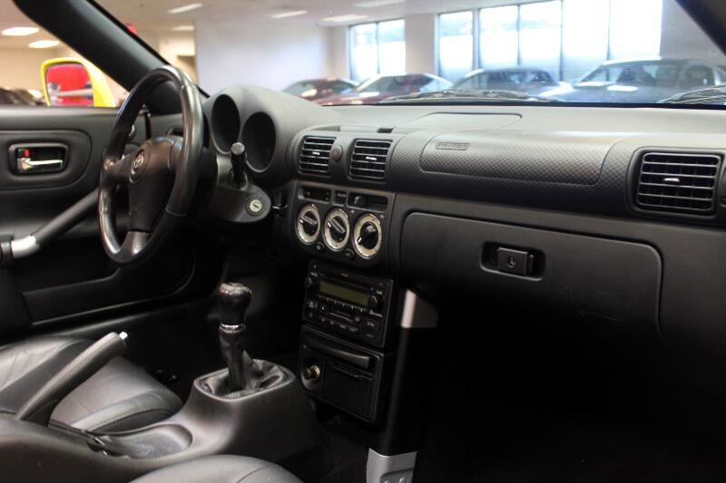 Used 2004 Toyota MR2 image 38